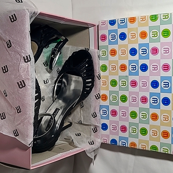 MICHAEL ANTONIO • ROSIE BLK 6 - Picture 11 of 11